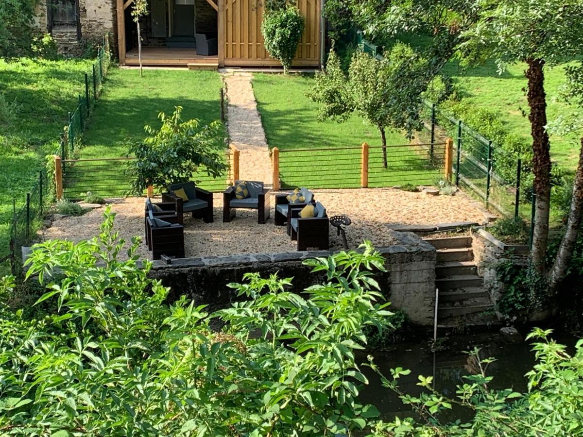 Segur-le-Chateau Villa Au Bord De La Rivier מראה חיצוני תמונה